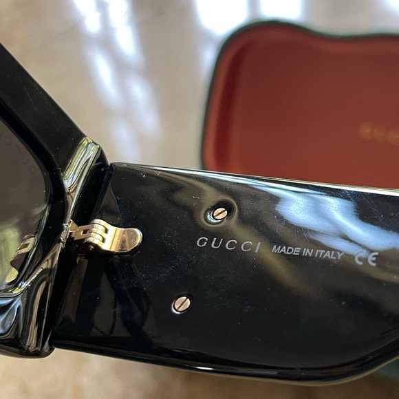 Gucci Oversized Rectangular Acetate Sunglasses GG0811S 001 Black - Picture 5 of 10